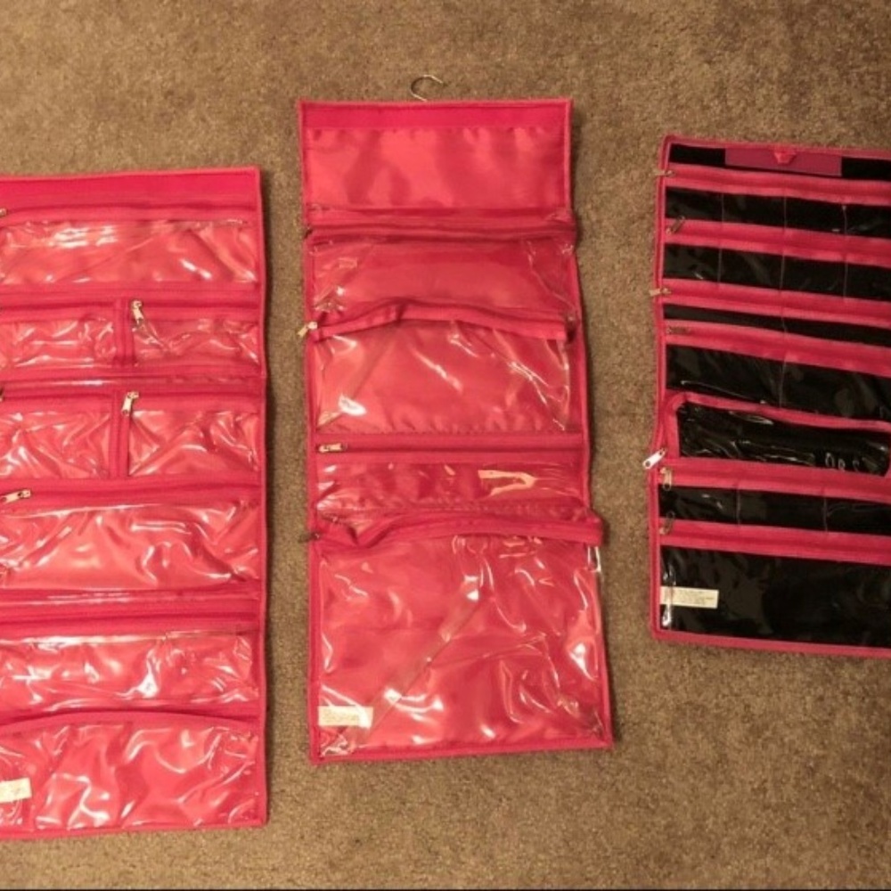 Hanging Travel Organizer For Jewelry/Makeup